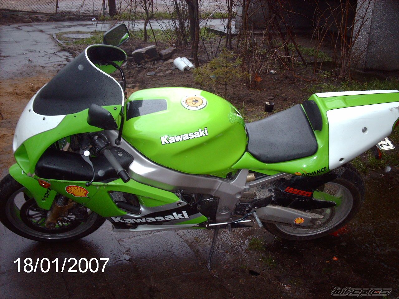 Photo 1544356