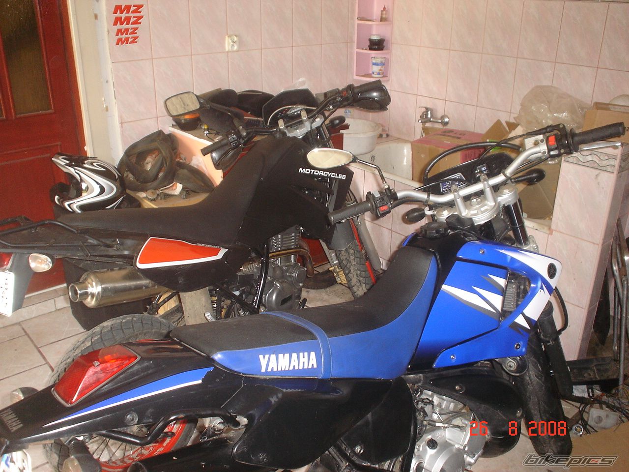 Photo 1544484