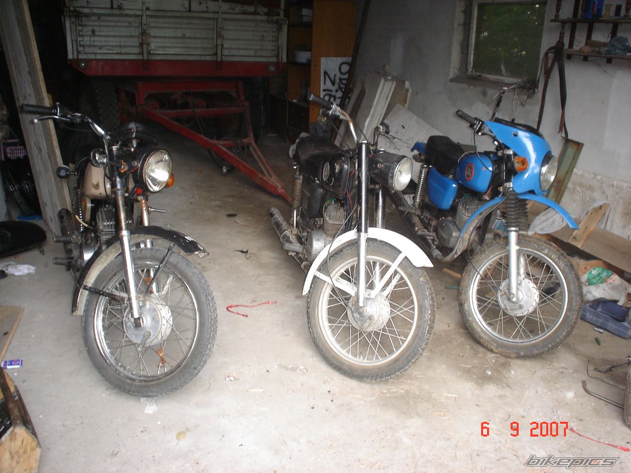 Photo 1544518