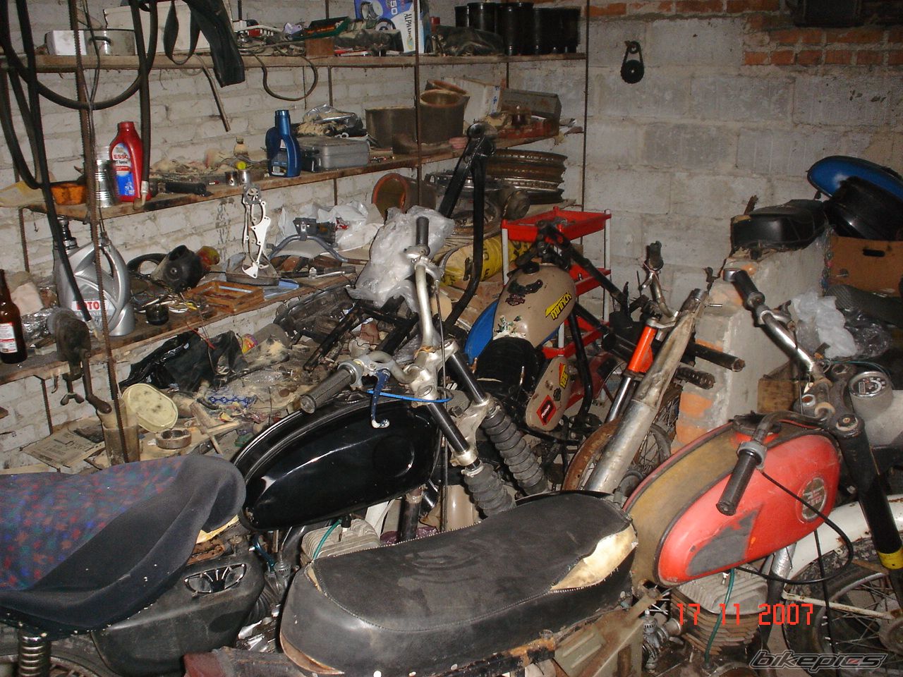 Photo 1544522