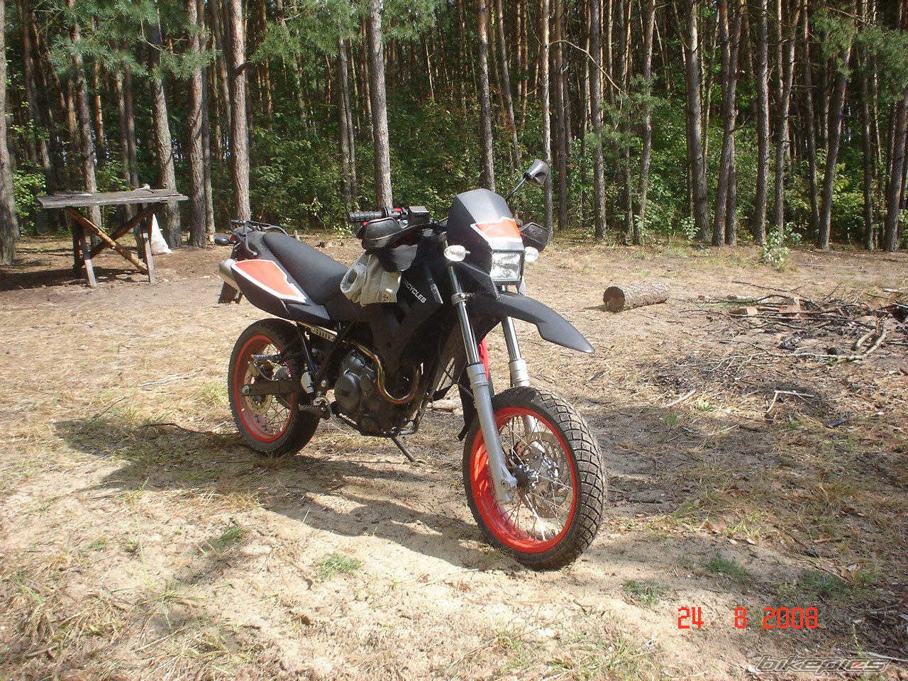 Photo 1544539