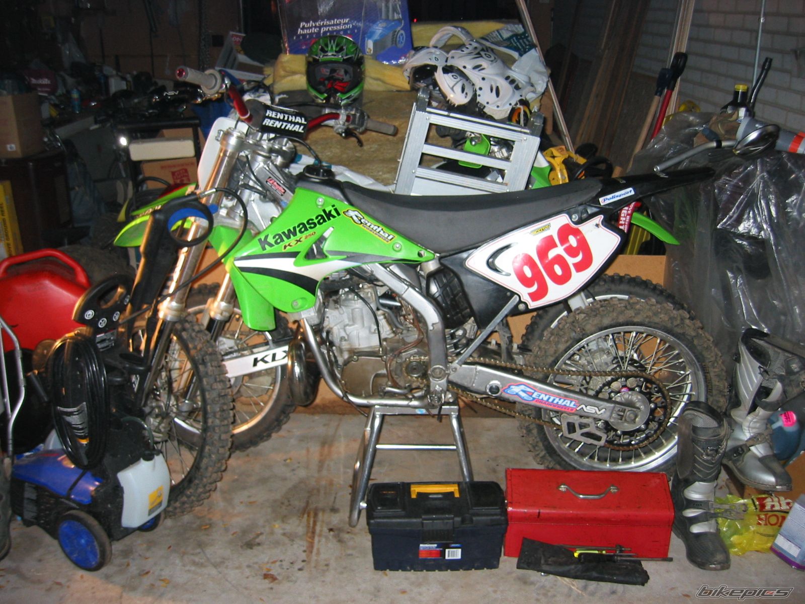 Photo 1544591