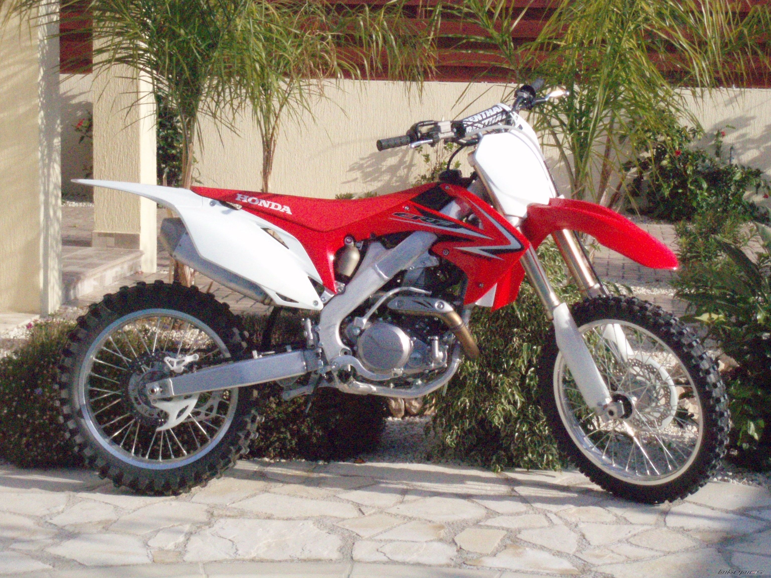 Bike Photo 1544736