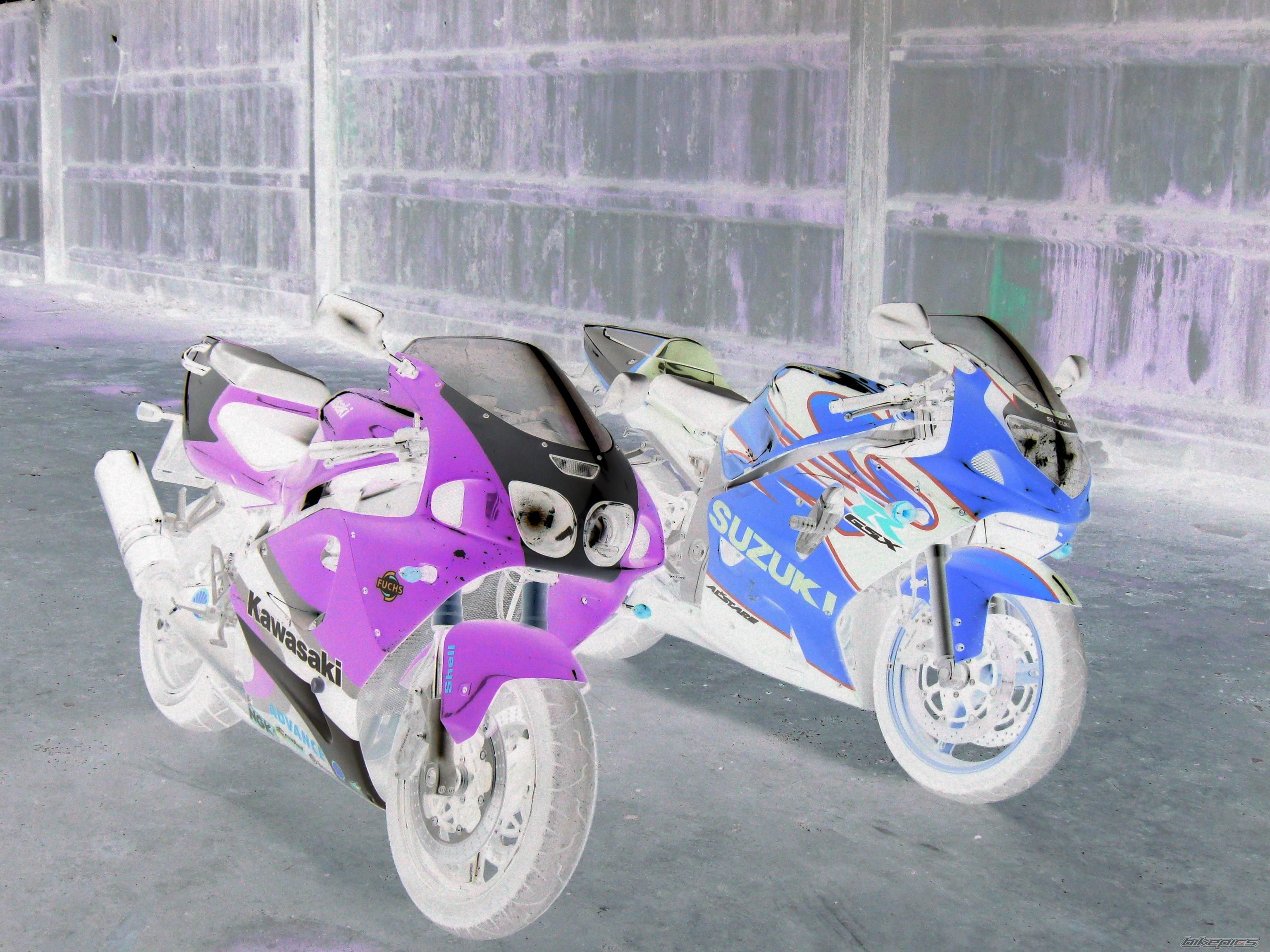 Photo 1544798