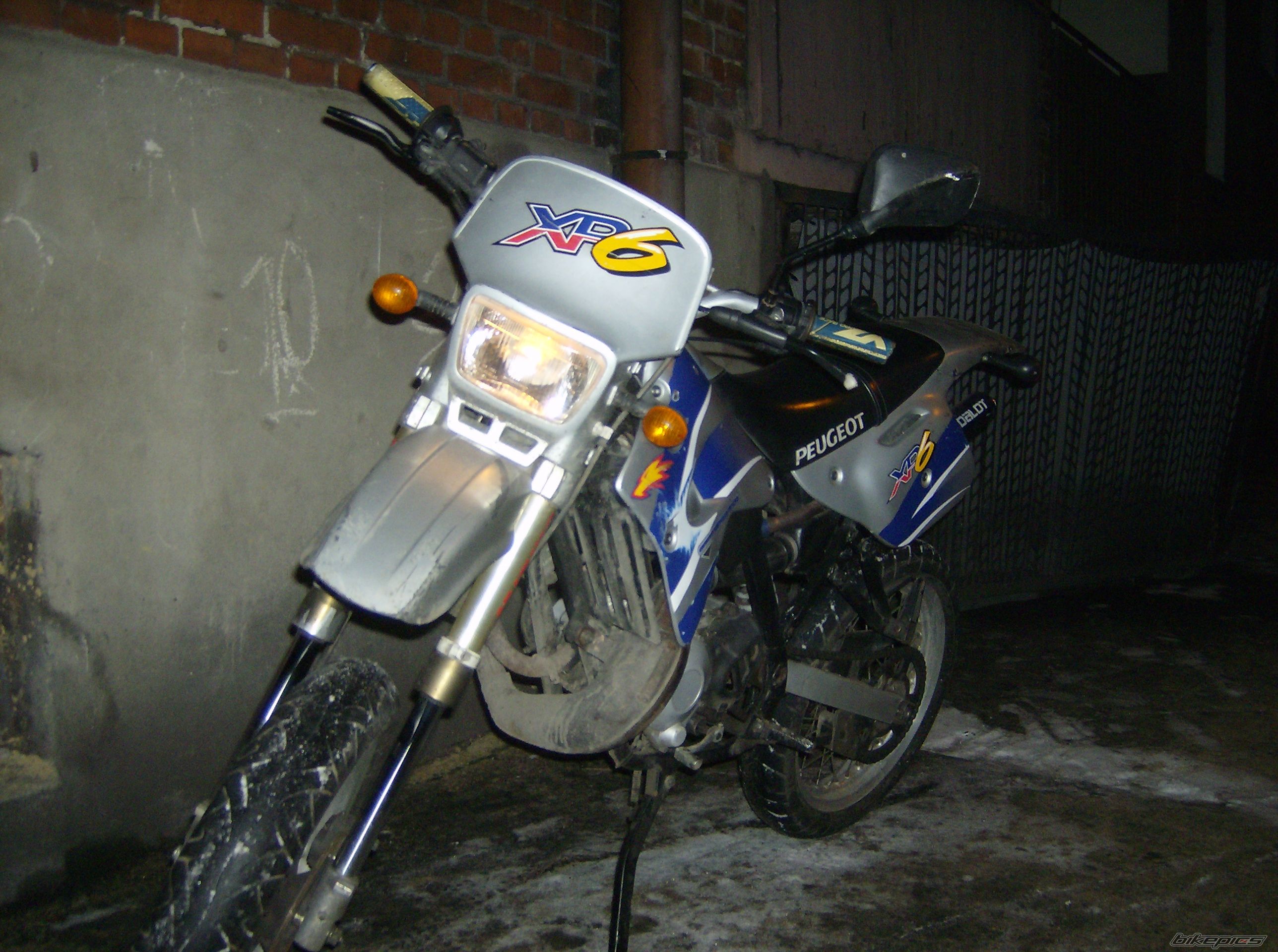 Photo 1544803