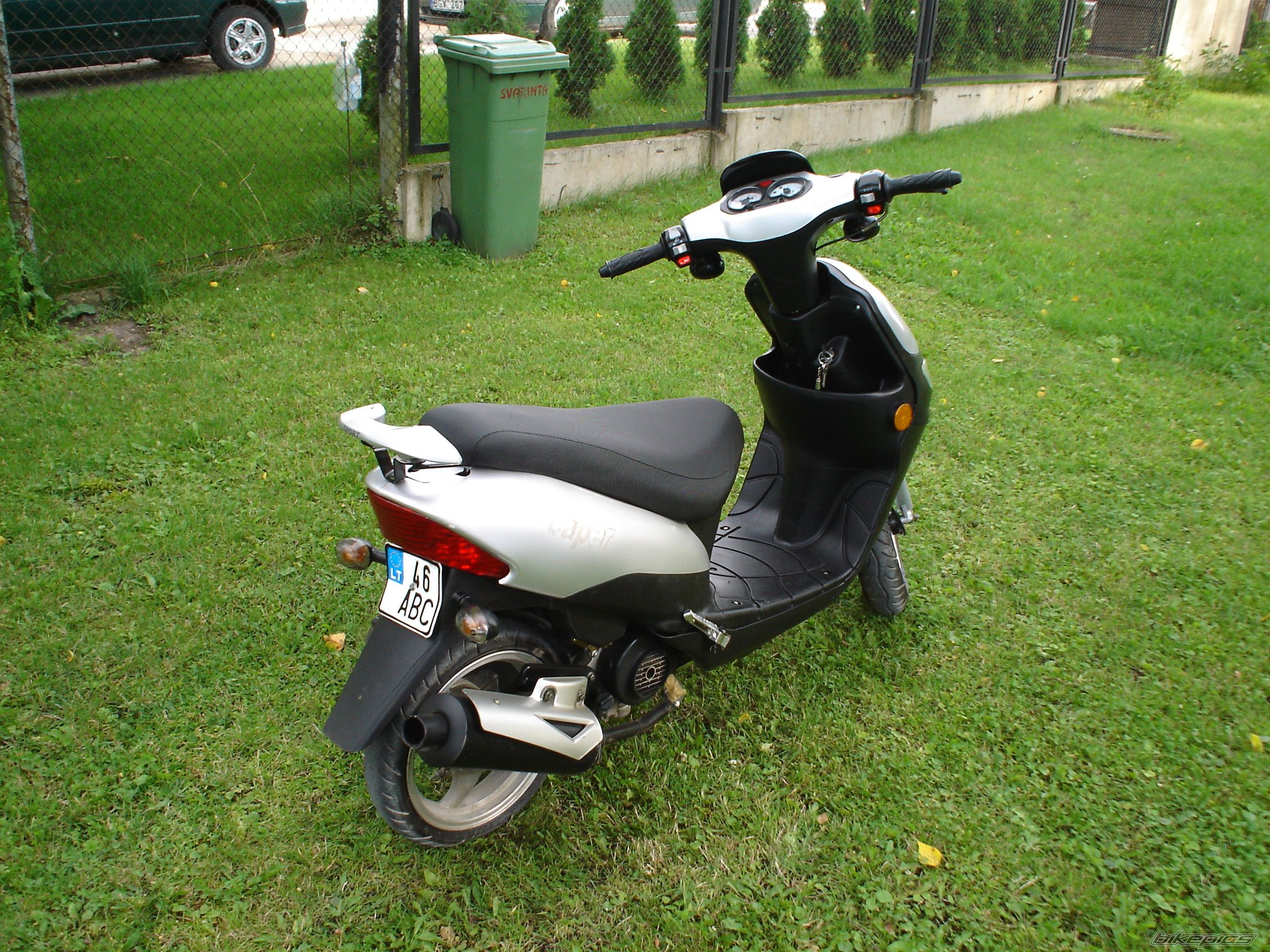 Photo 1544933