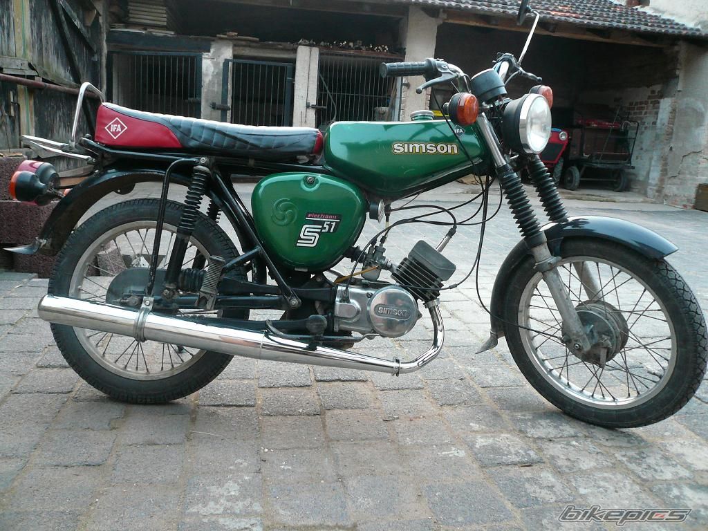 Photo 1545142
