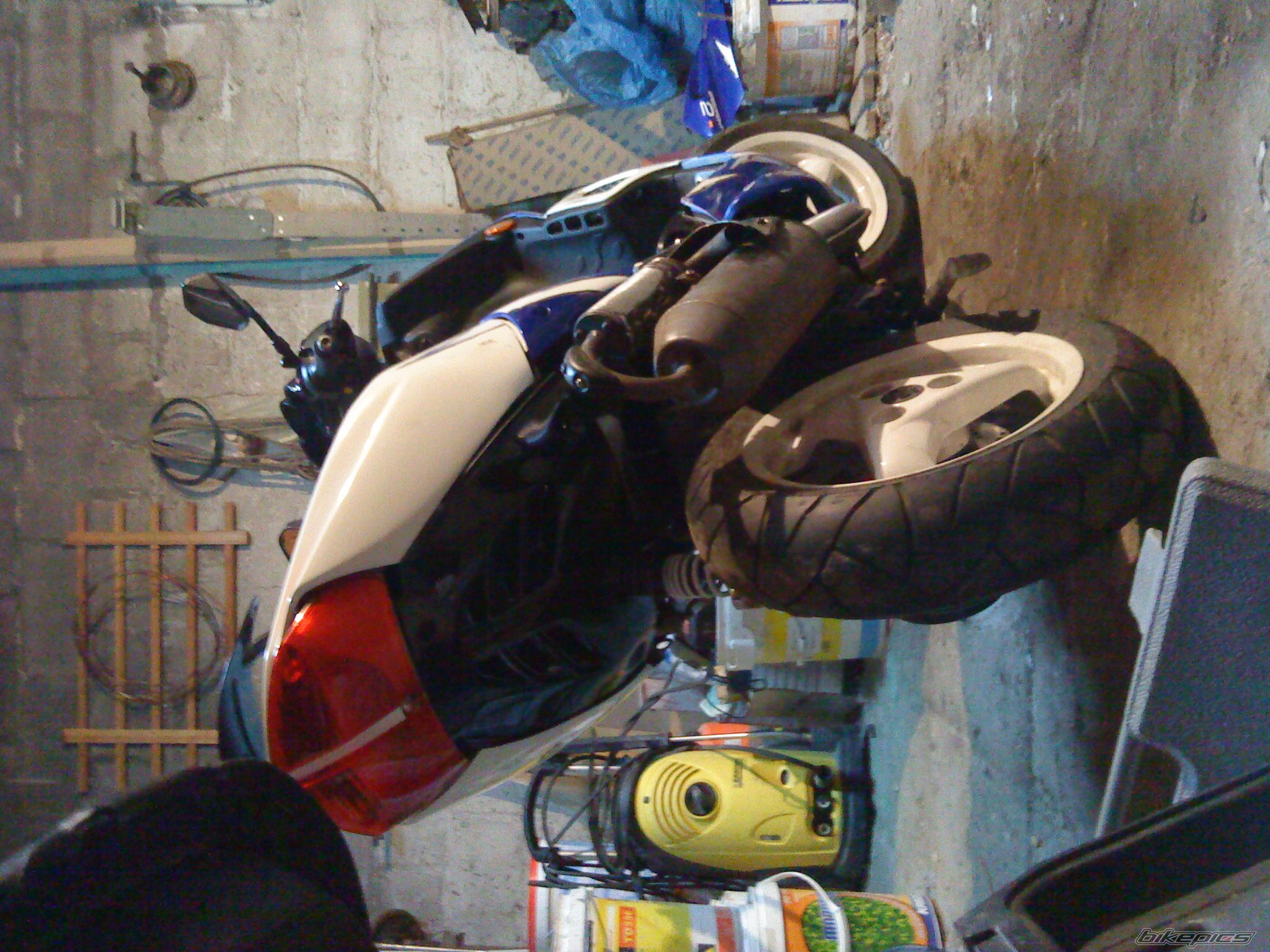 Photo 1545221