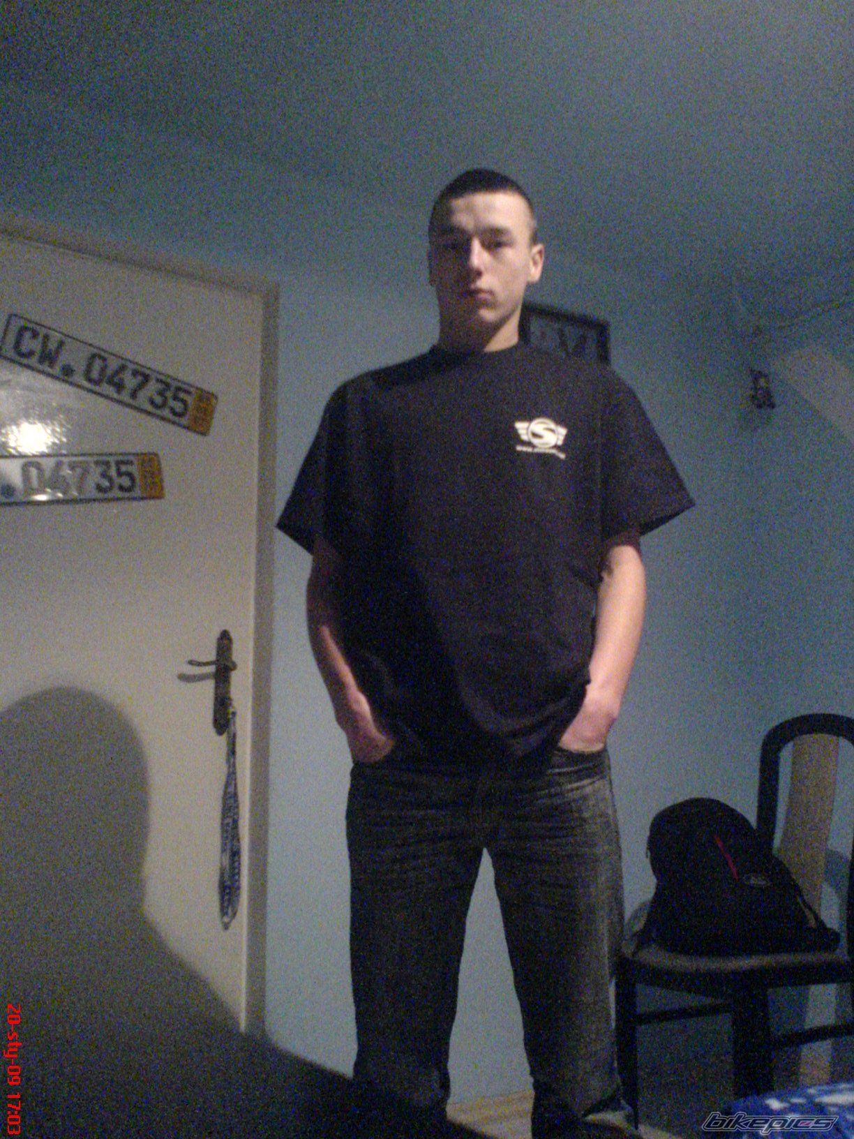 Photo 1545228