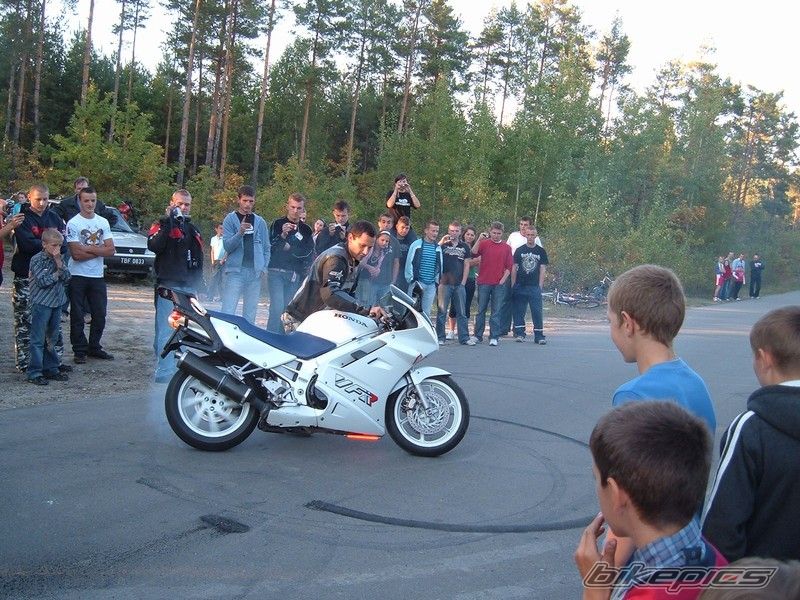 Photo 1545297