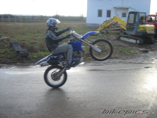 Photo 1545791