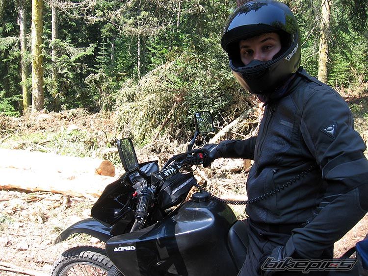 Photo 1545852