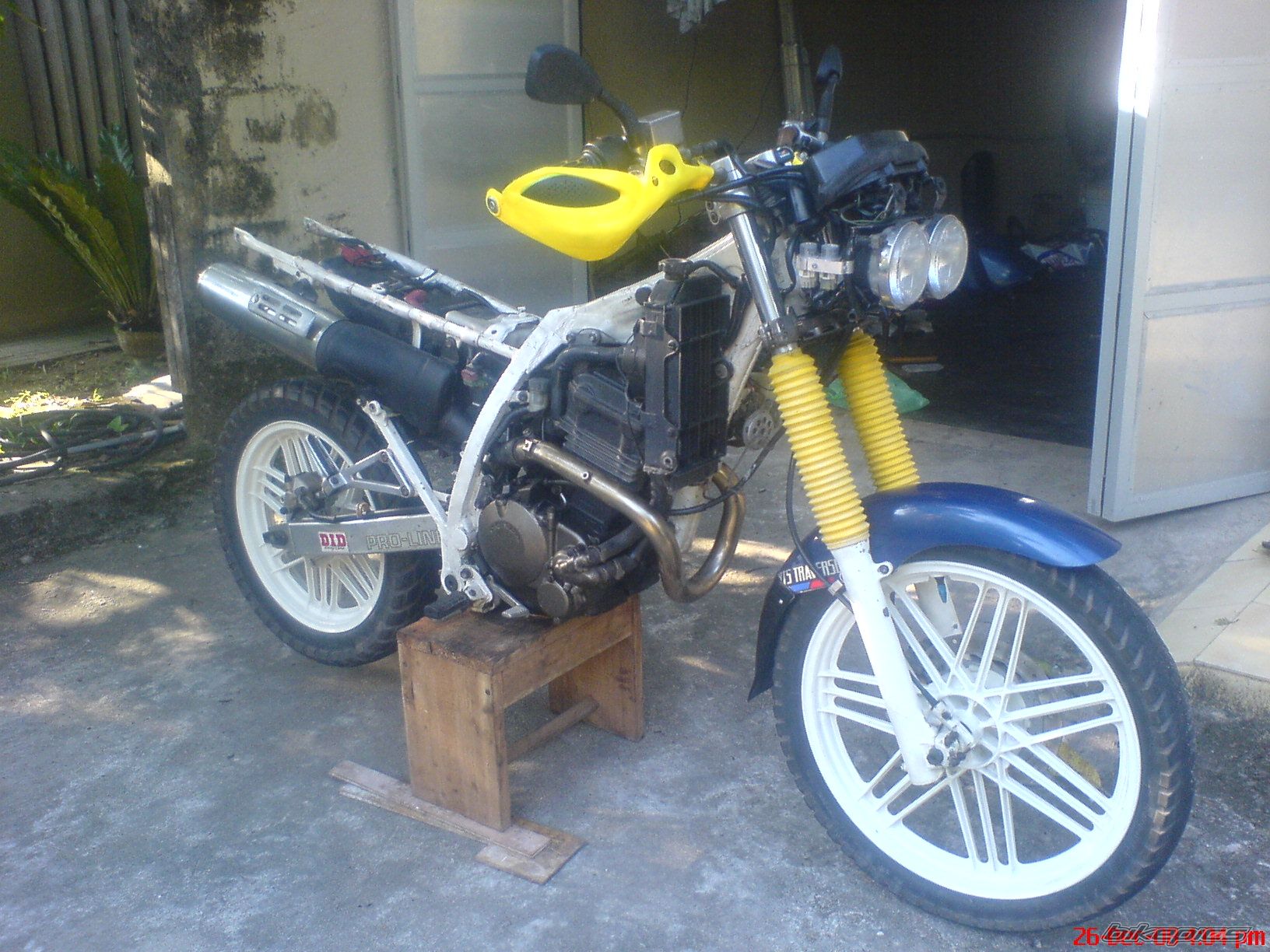 Photo 1545914