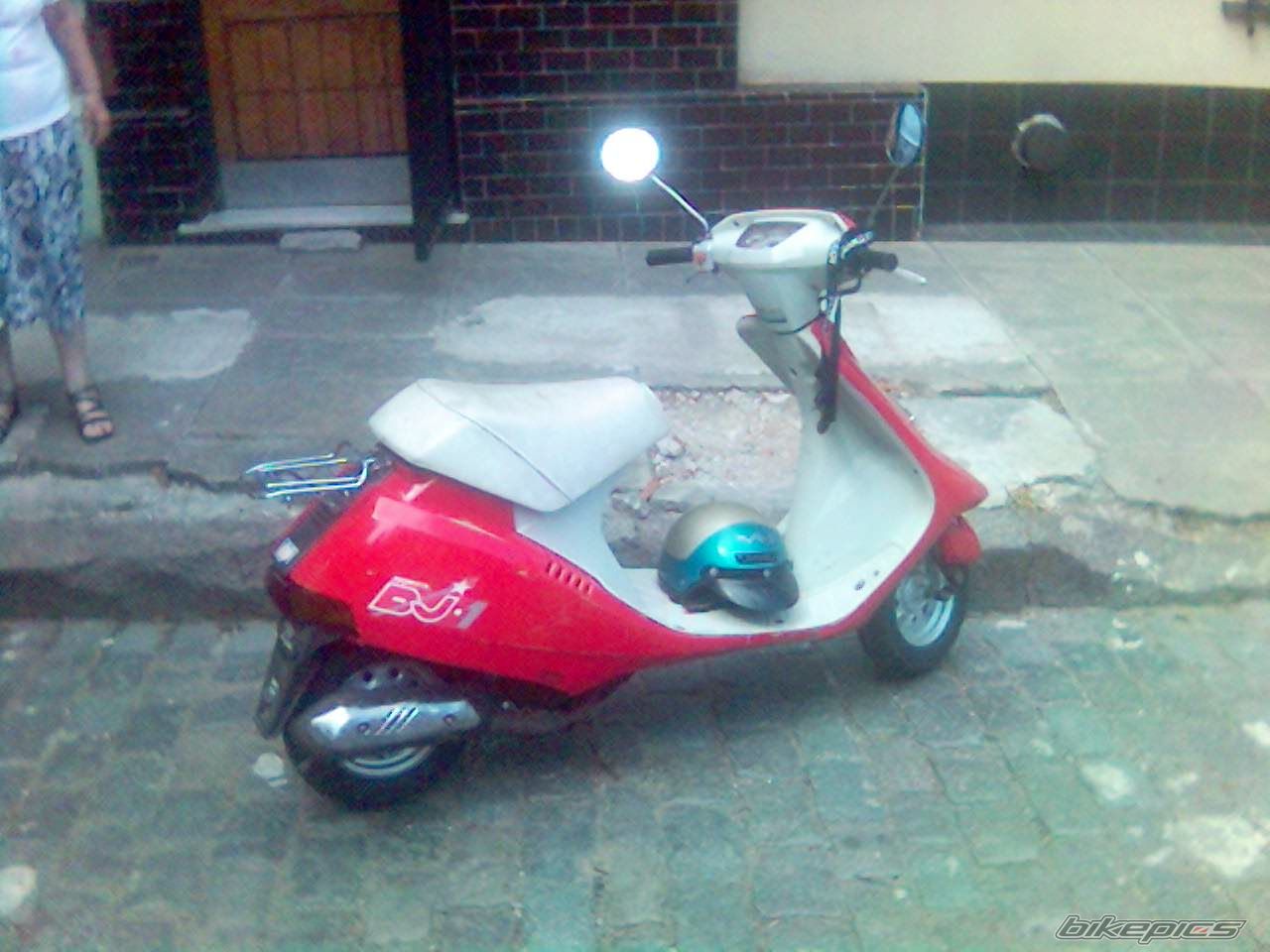 Photo 1545944
