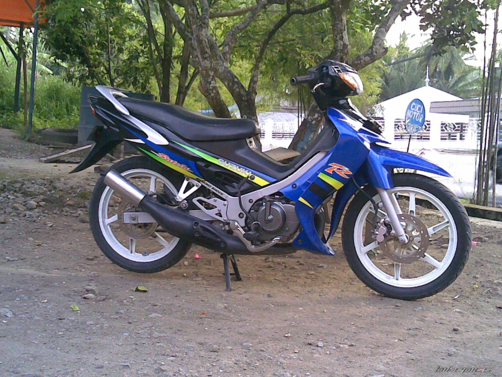 Photo 1545978
