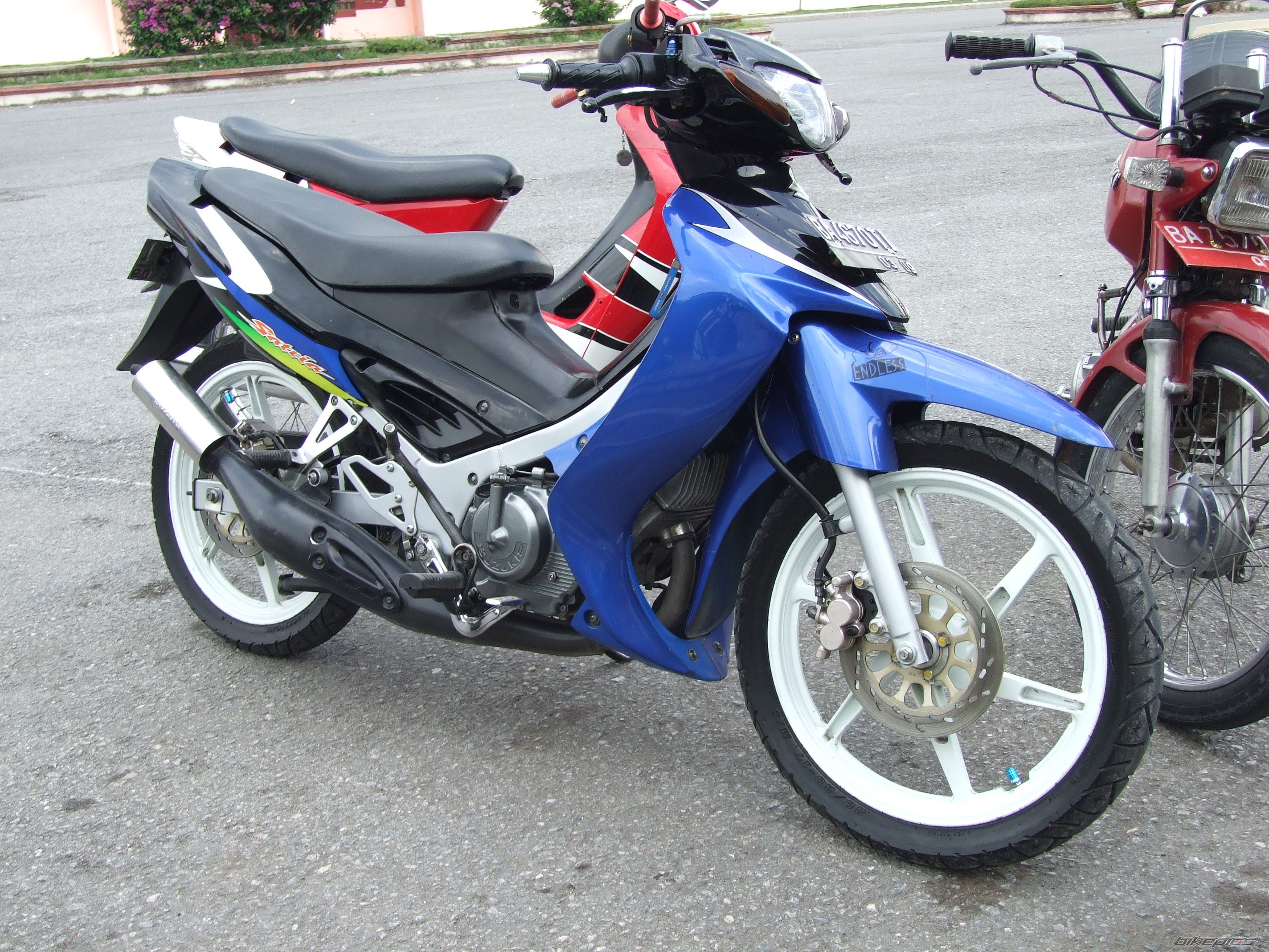 Photo 1545983