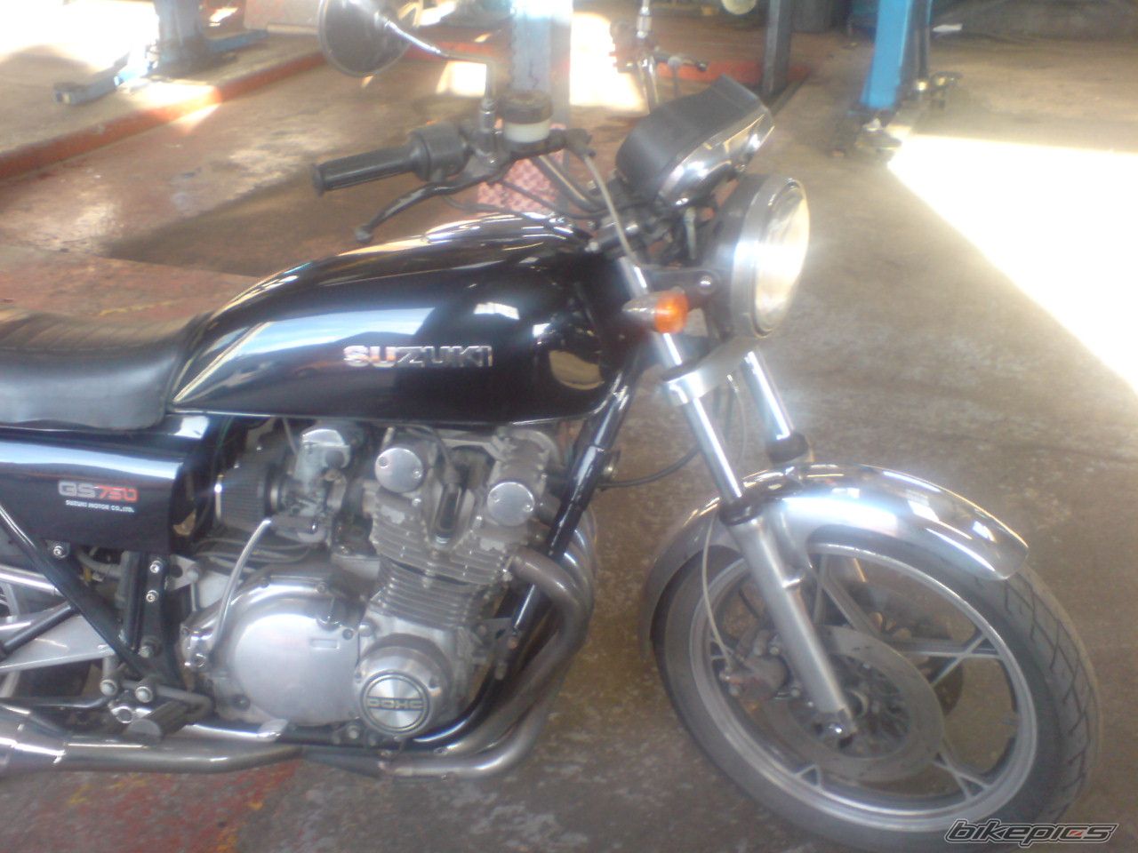 Photo 1546021