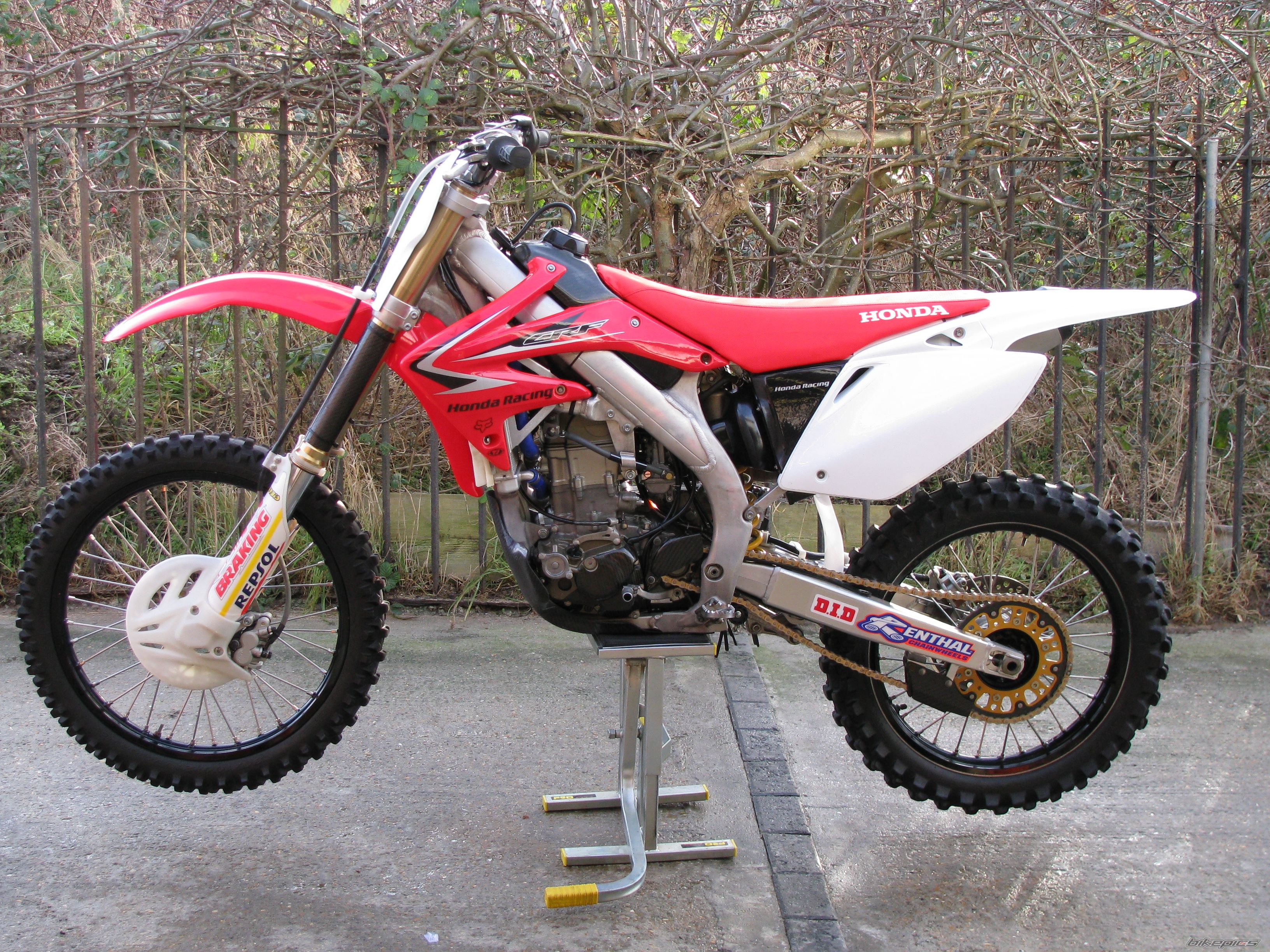 Photo 1546053