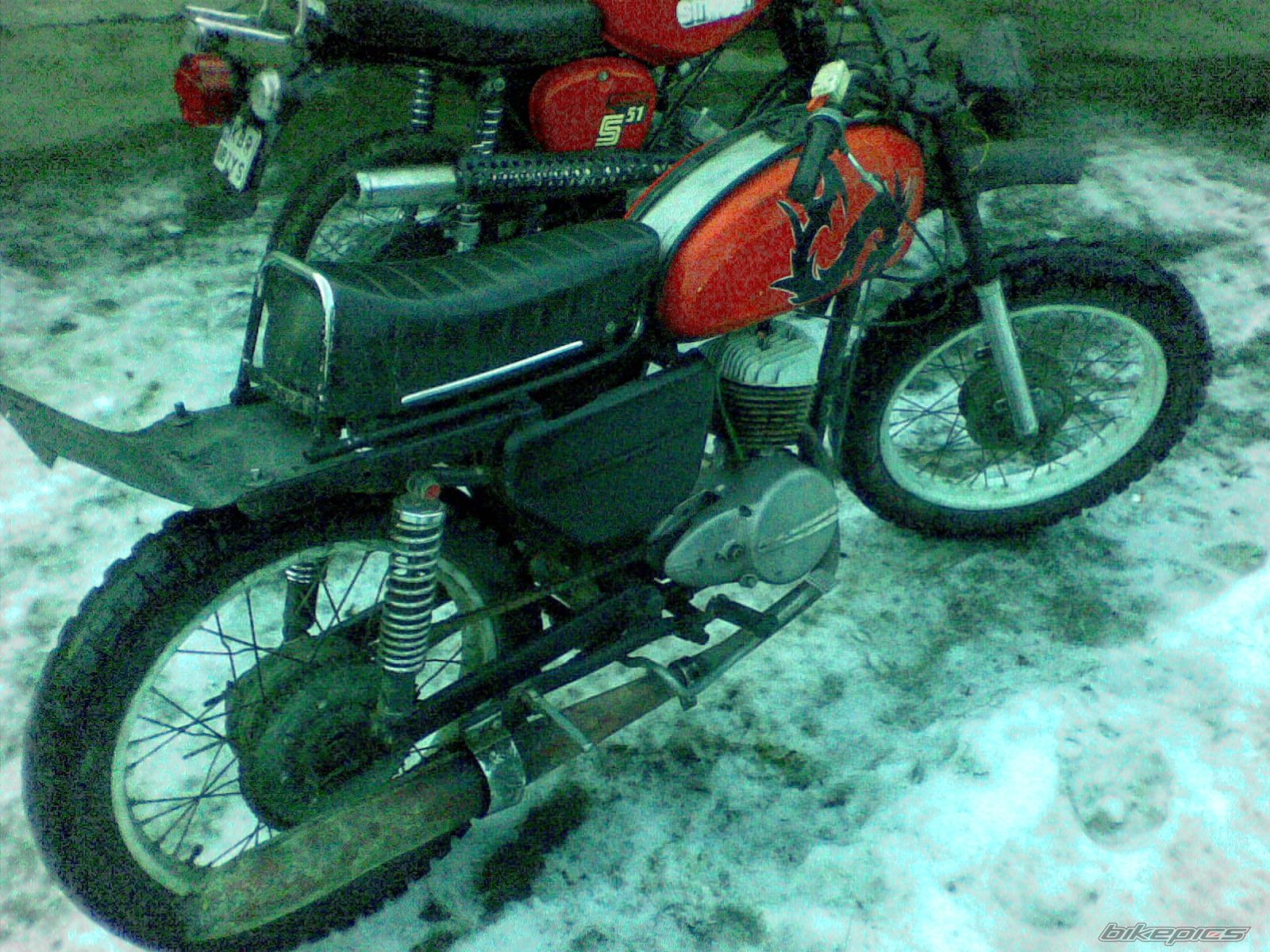 Photo 1546147