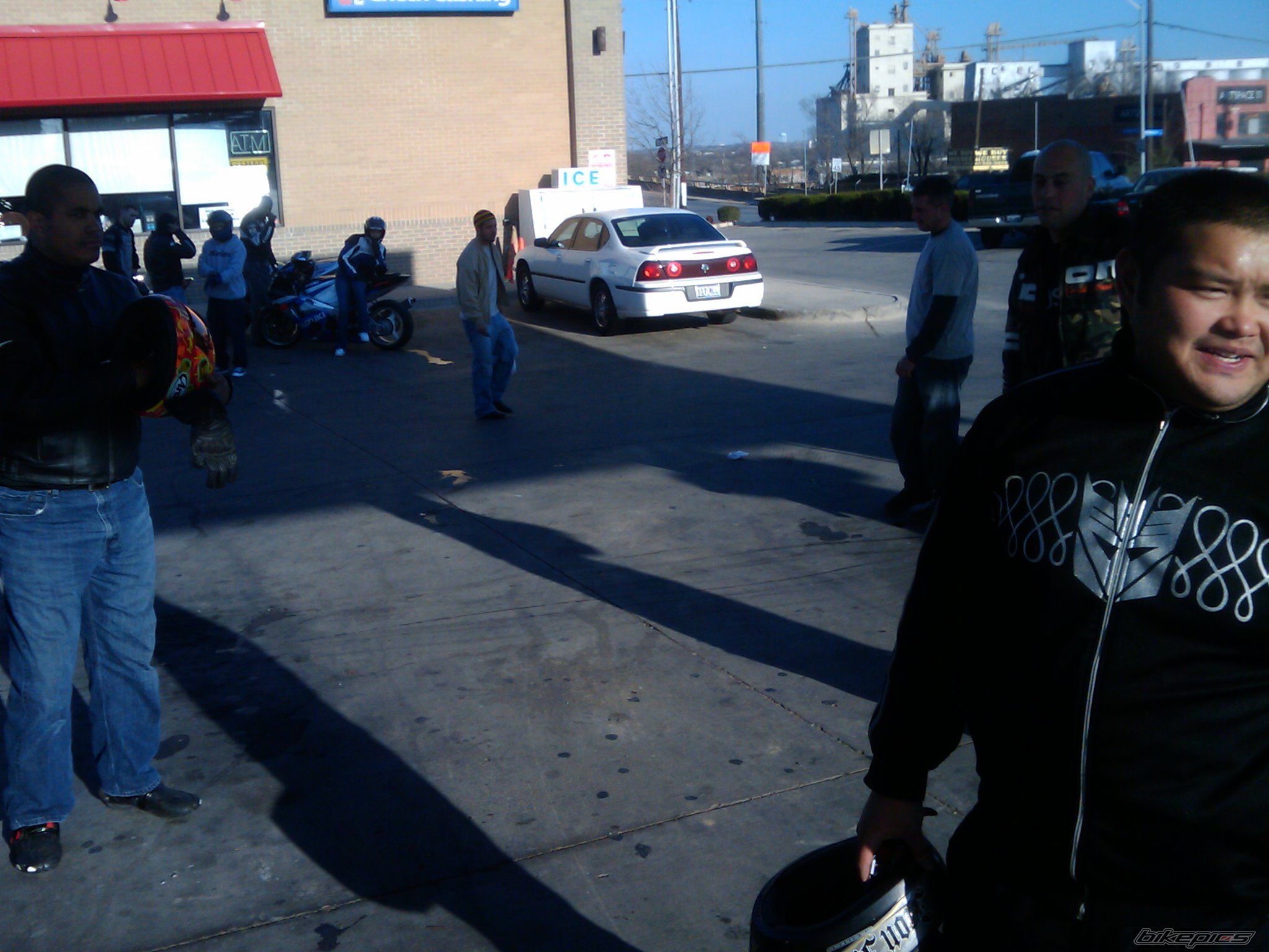 Photo 1546449