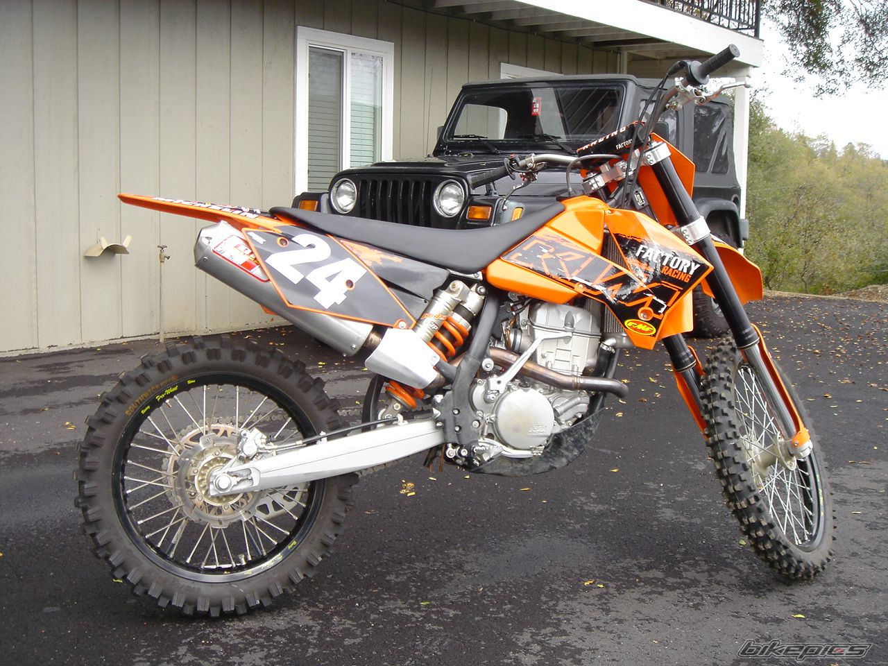 Photo 1546834