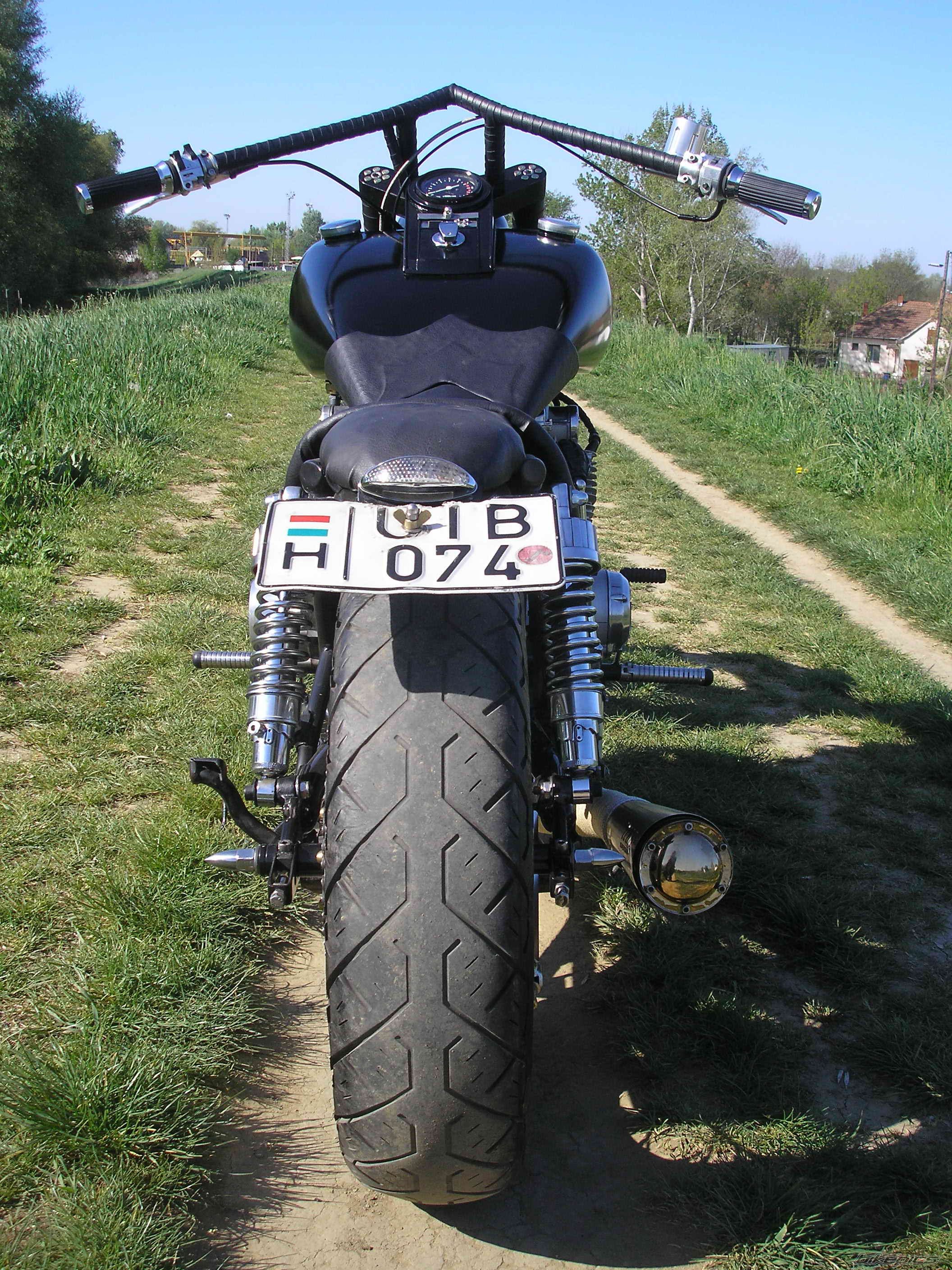 Photo 1546887