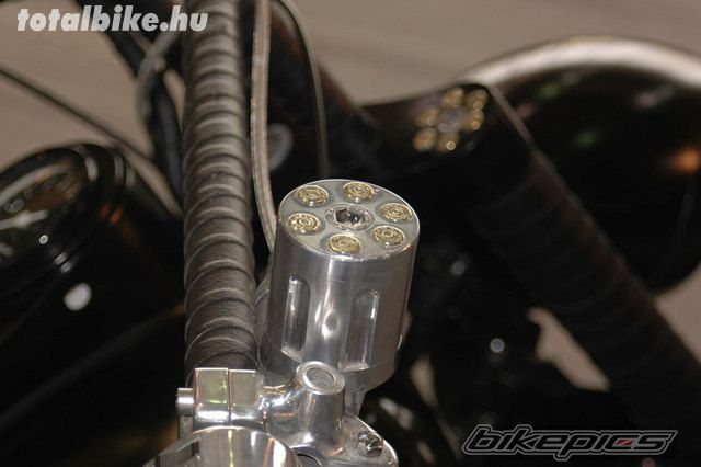 Photo 1546891