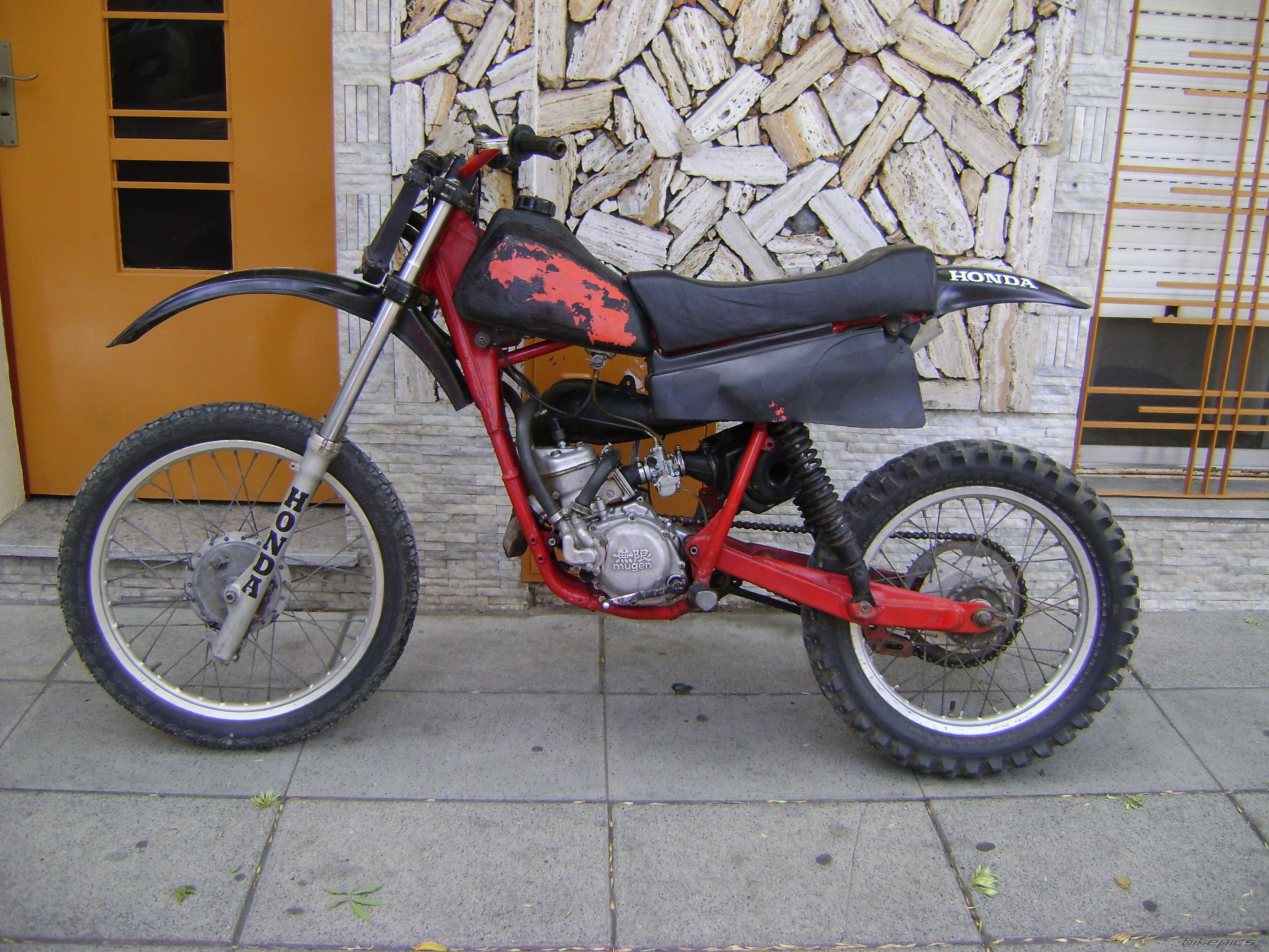 Photo 1547457