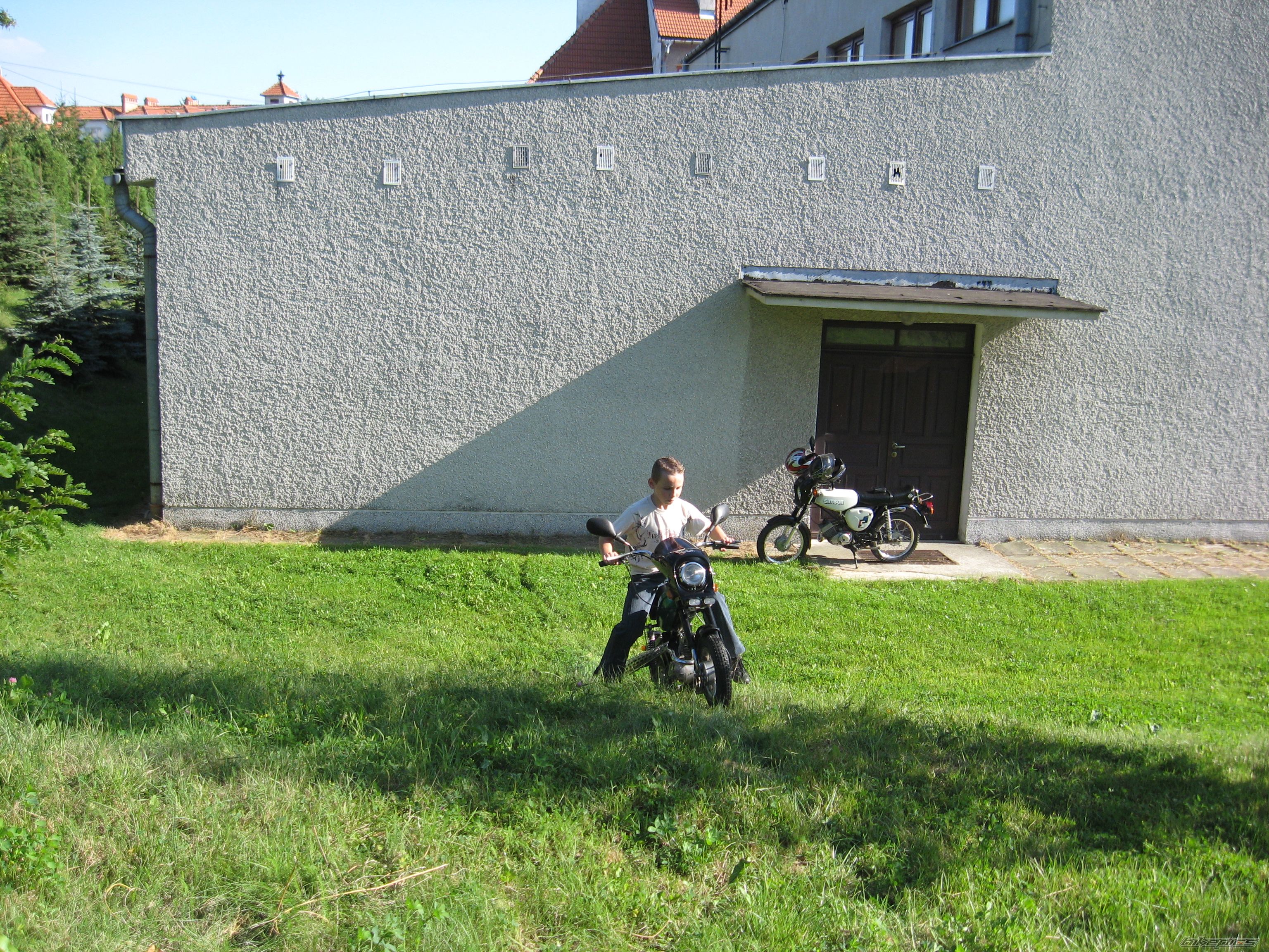 Photo 1547783
