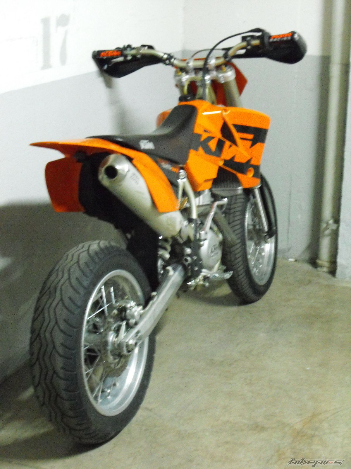 Photo 1548044