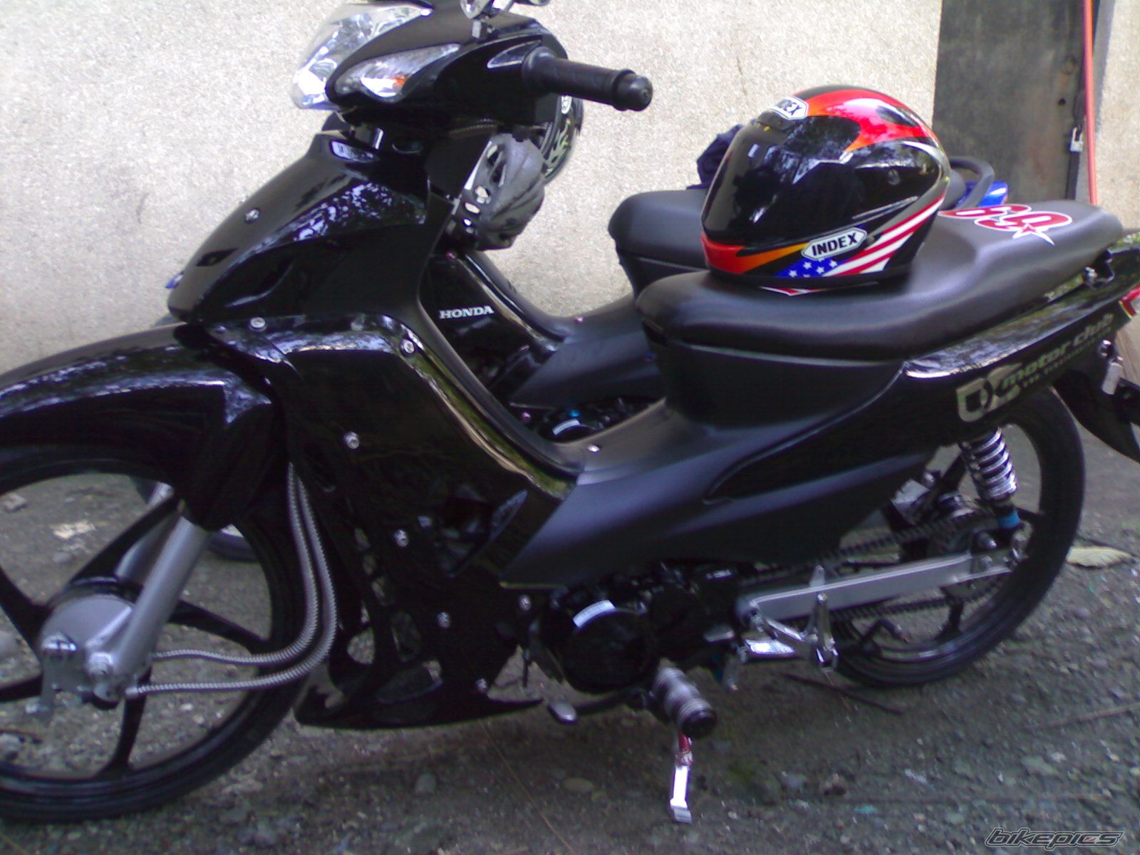 Photo 1548181