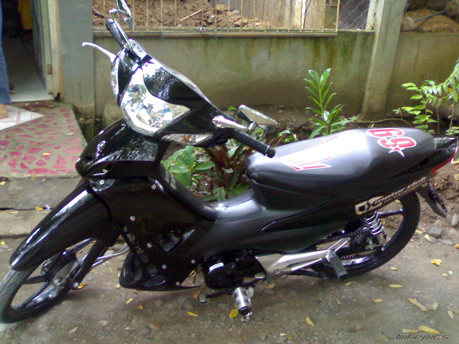 Photo 1548186