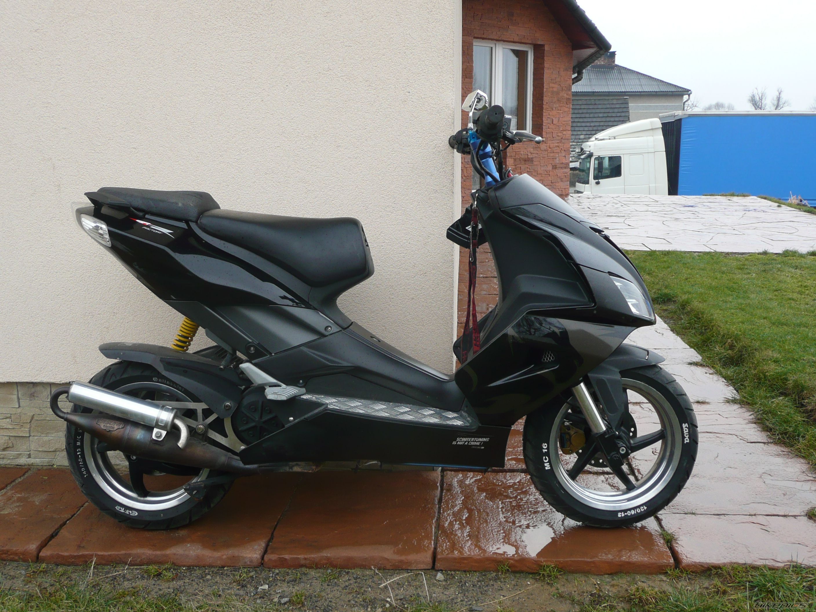 Photo 1548424