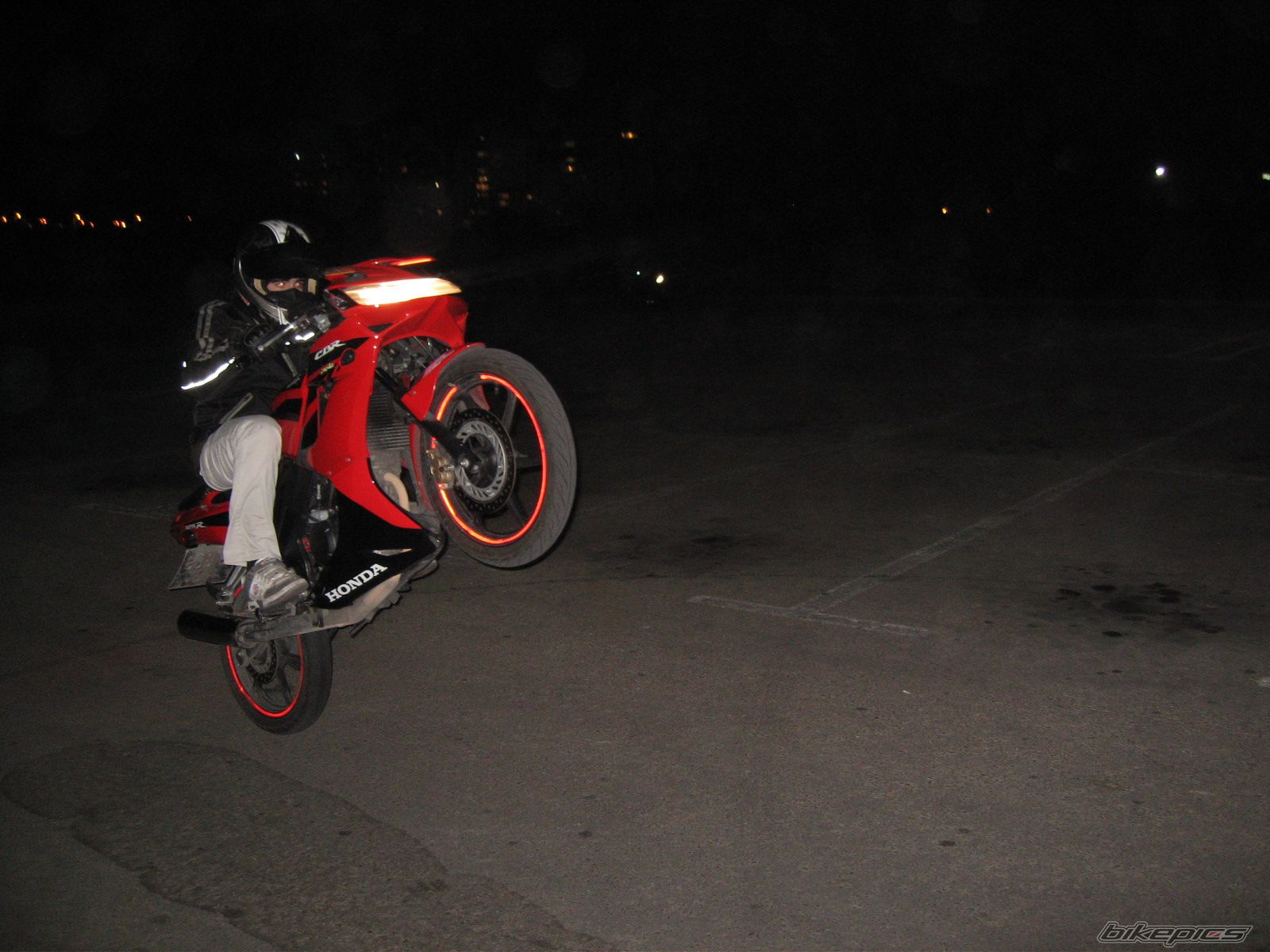Photo 1548906