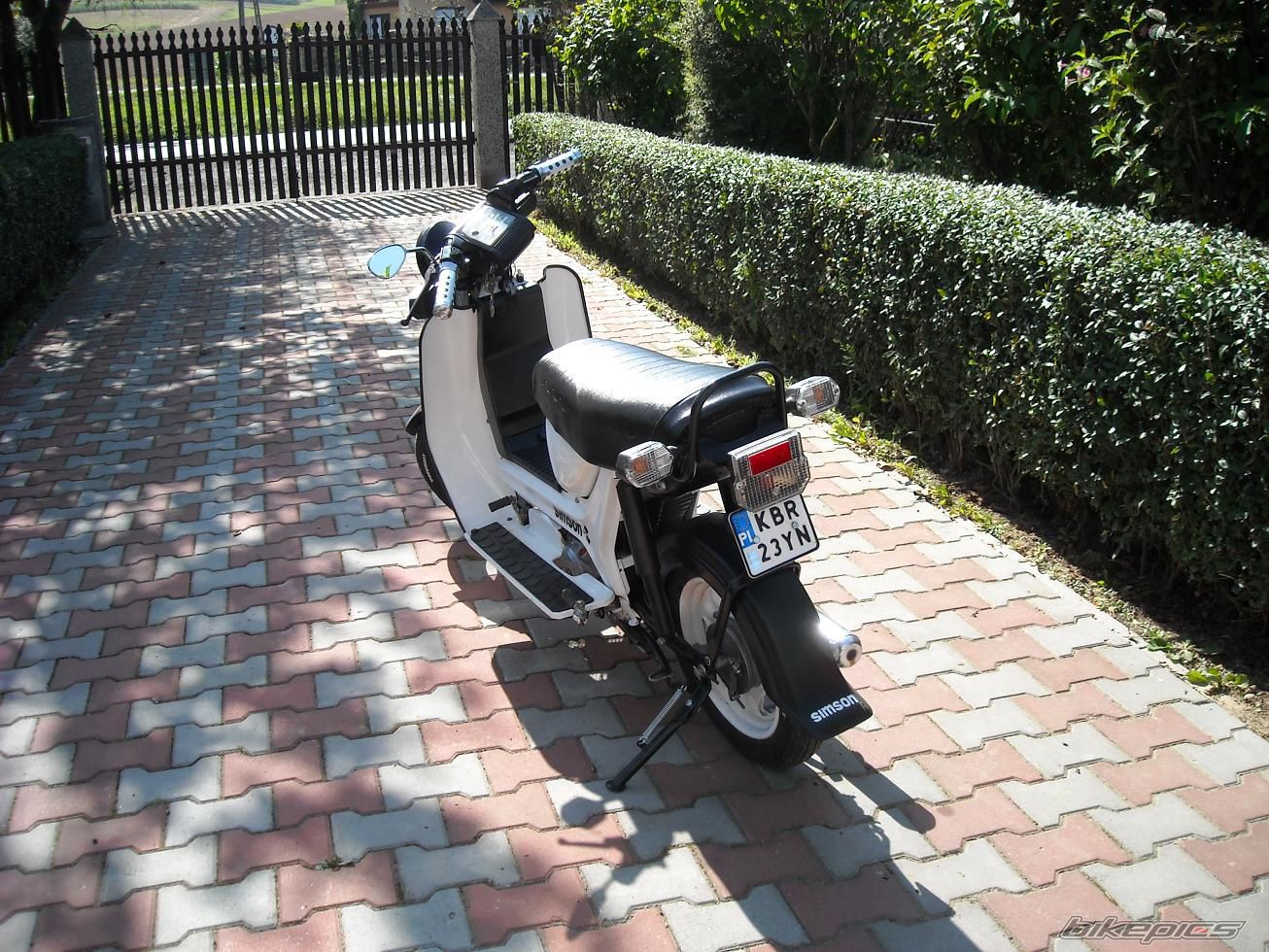 Photo 1549084