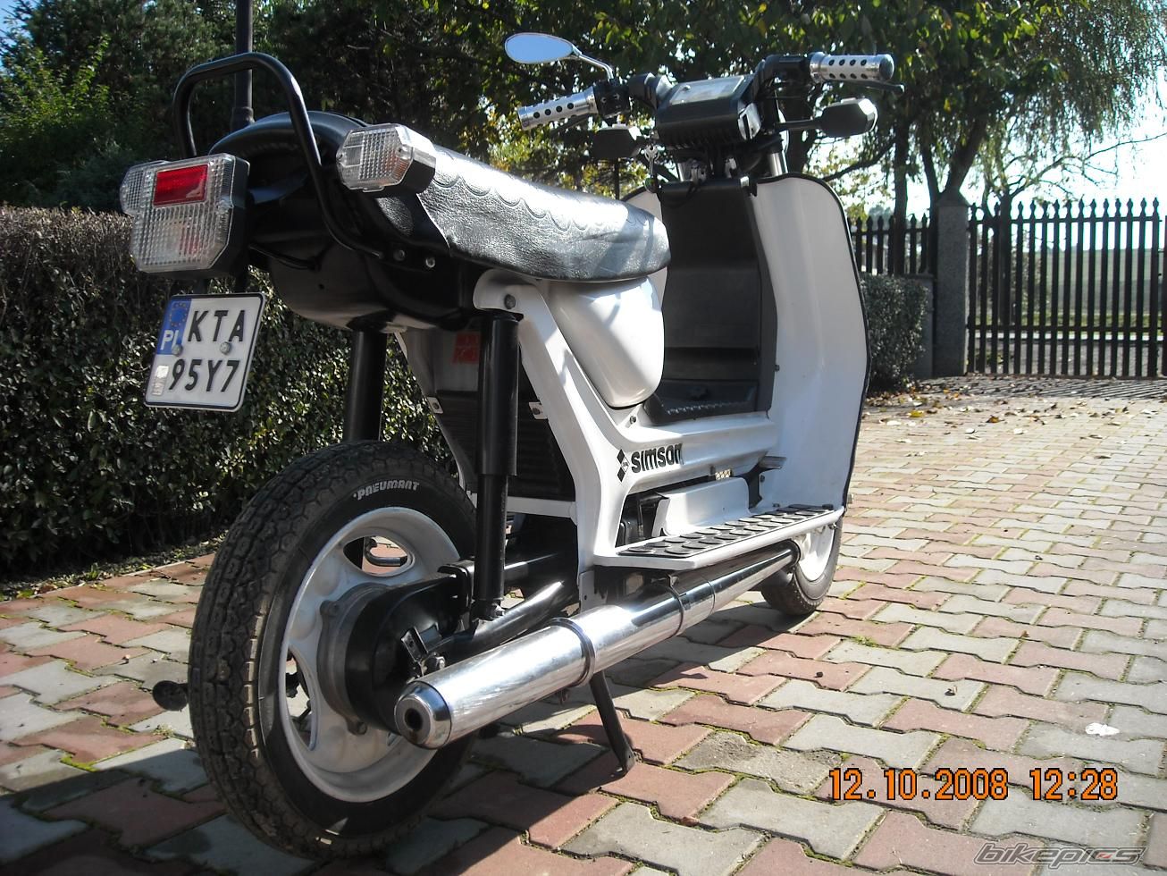 Photo 1549093