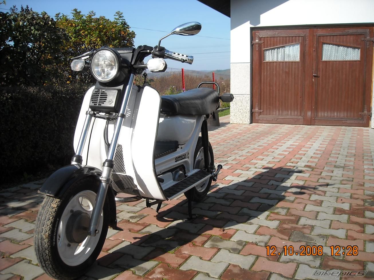 Photo 1549094