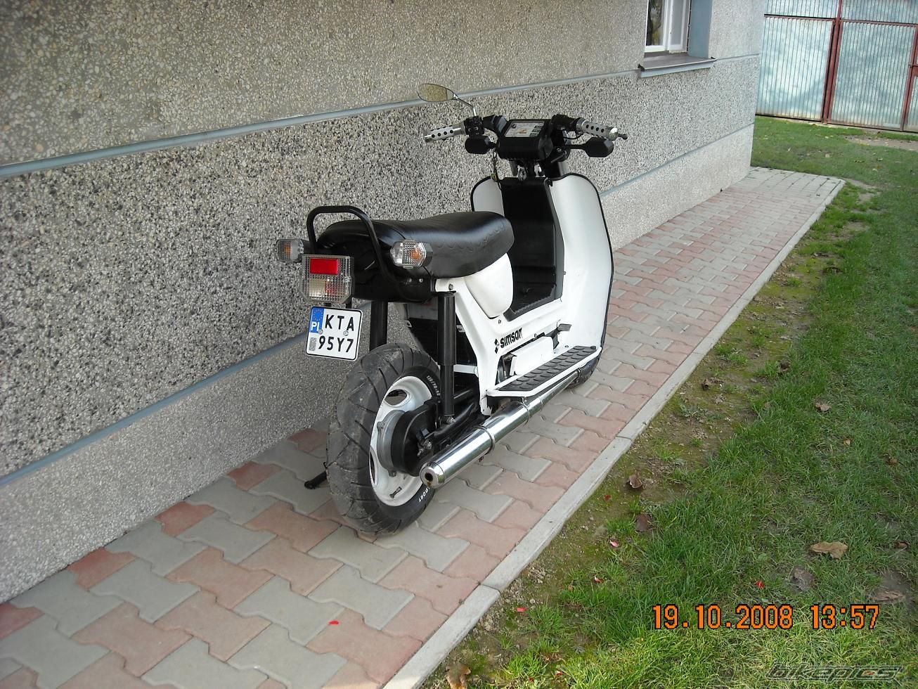 Photo 1549095