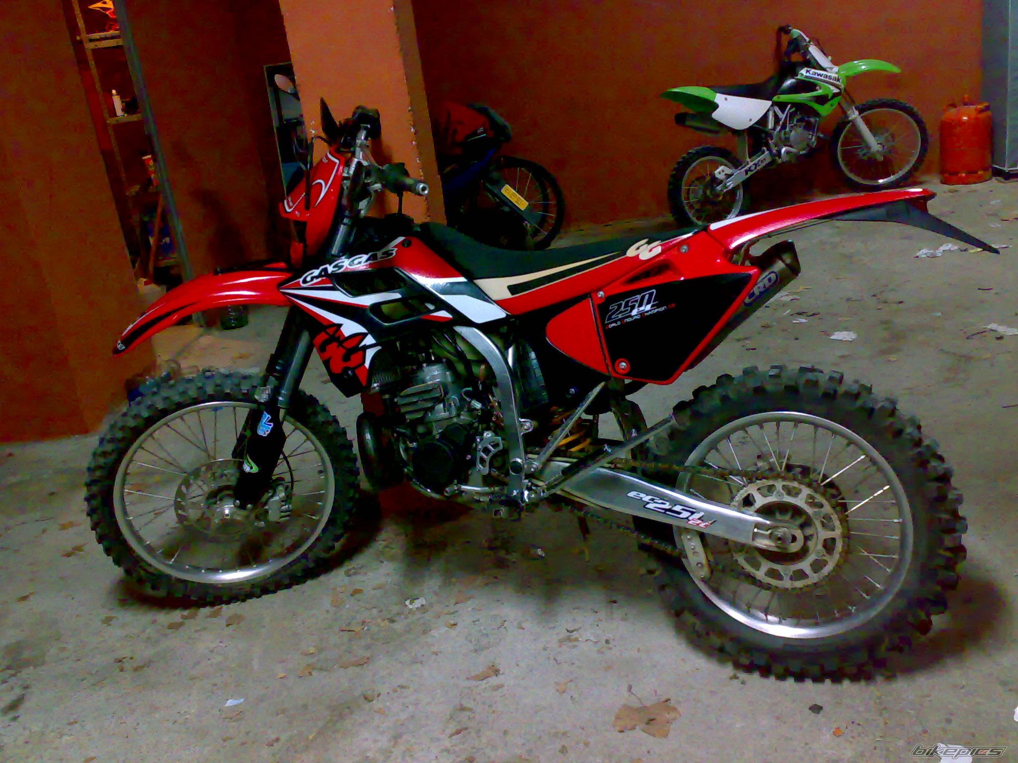 Photo 1549150