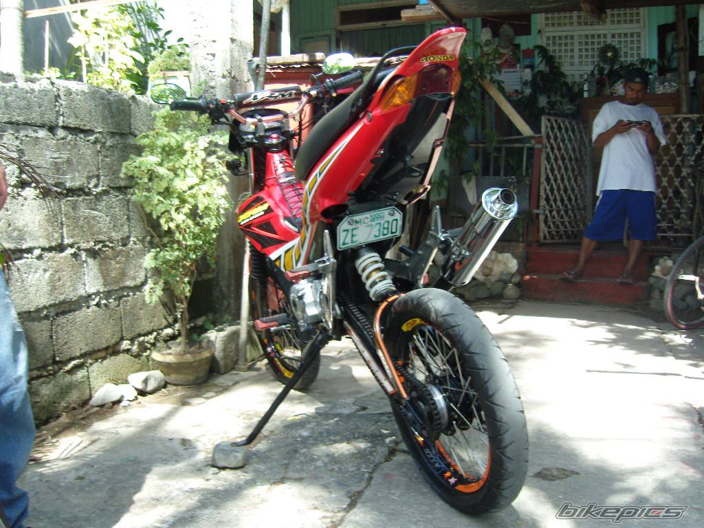 Photo 1549374