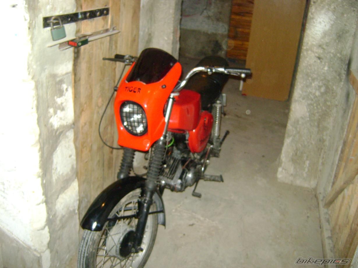 Photo 1549475