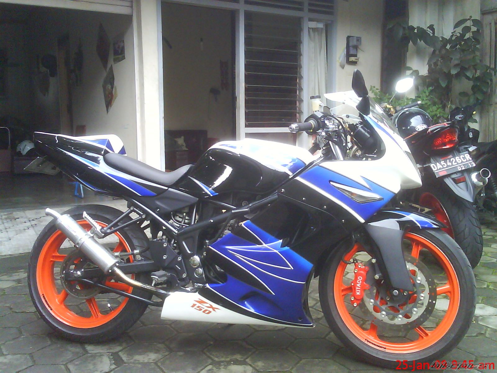 Photo 1549525