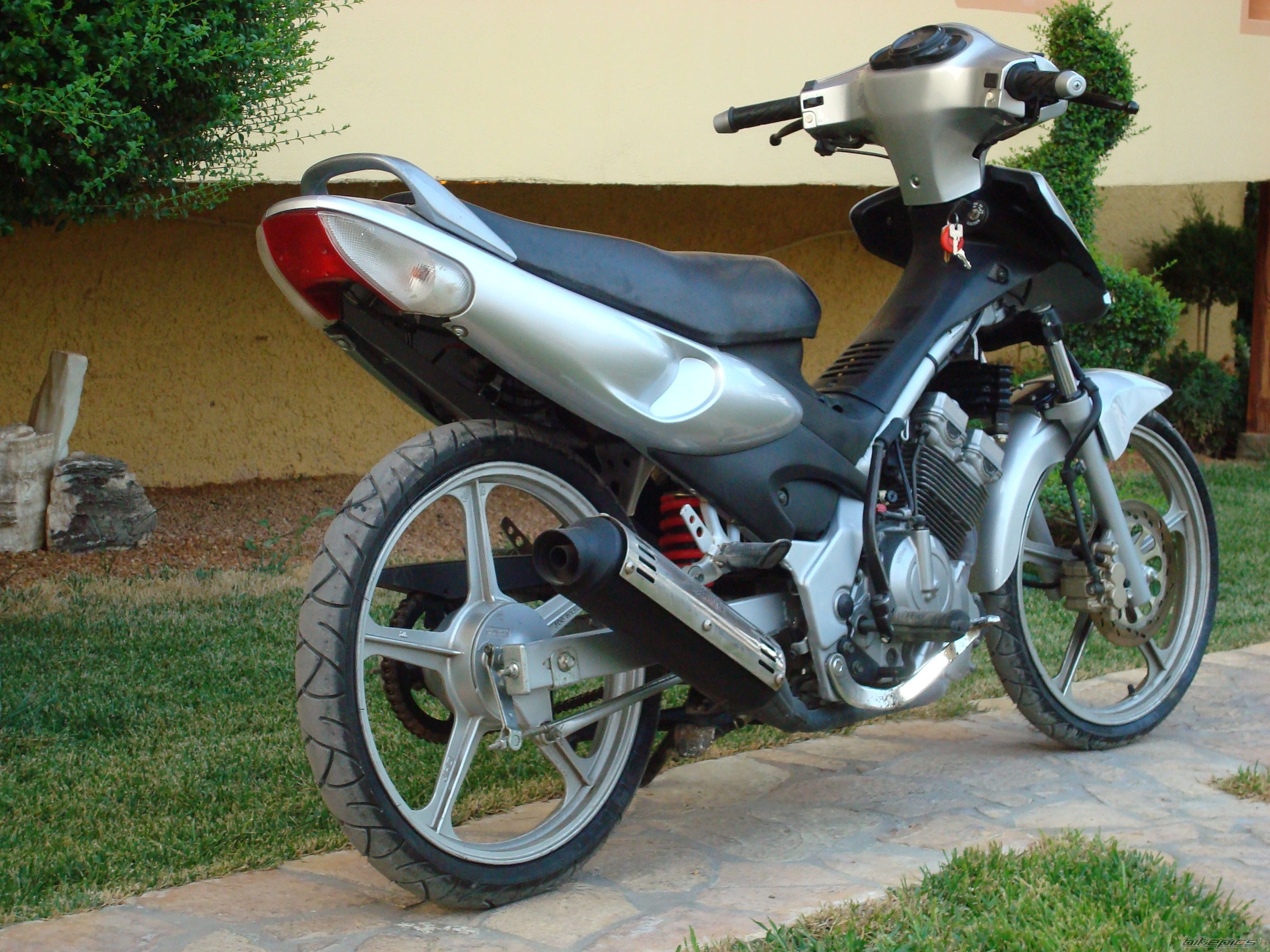 Bike Photo 1549585