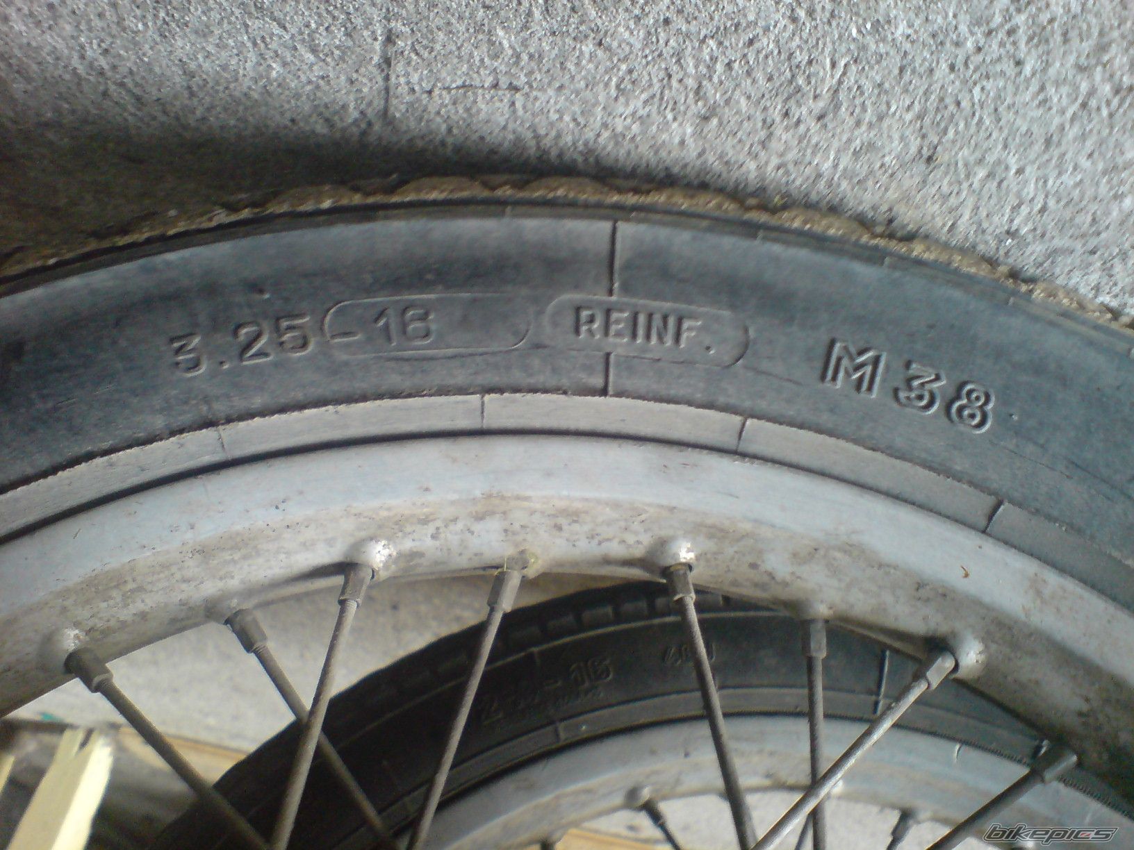 Photo 1549691
