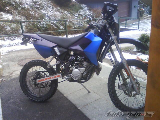 Photo 1549803