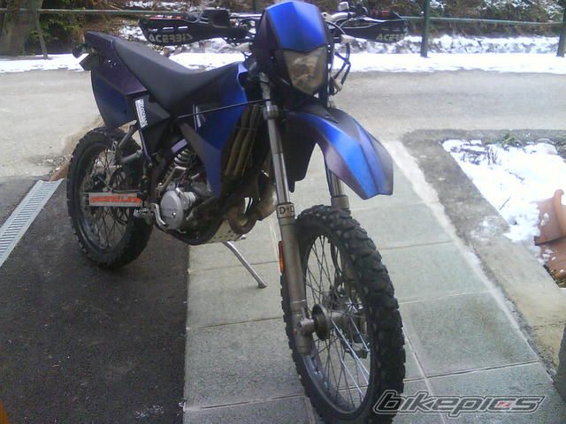 Photo 1549809
