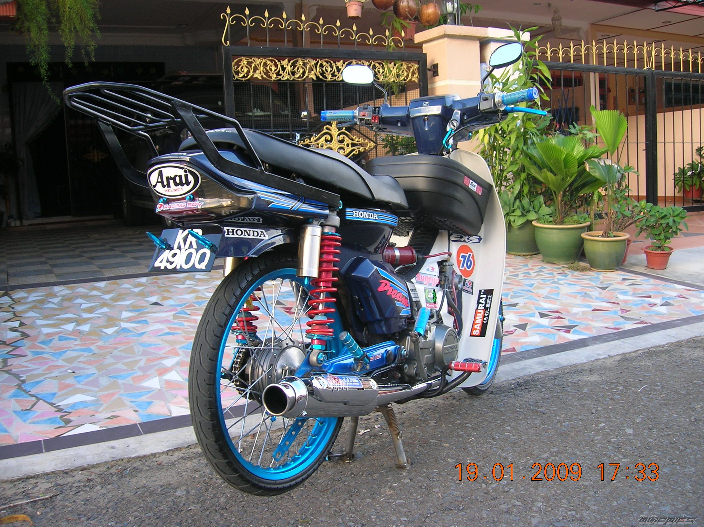 Photo 1549816