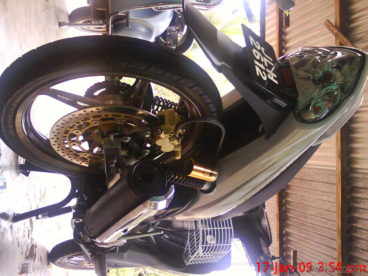 Photo 1549818