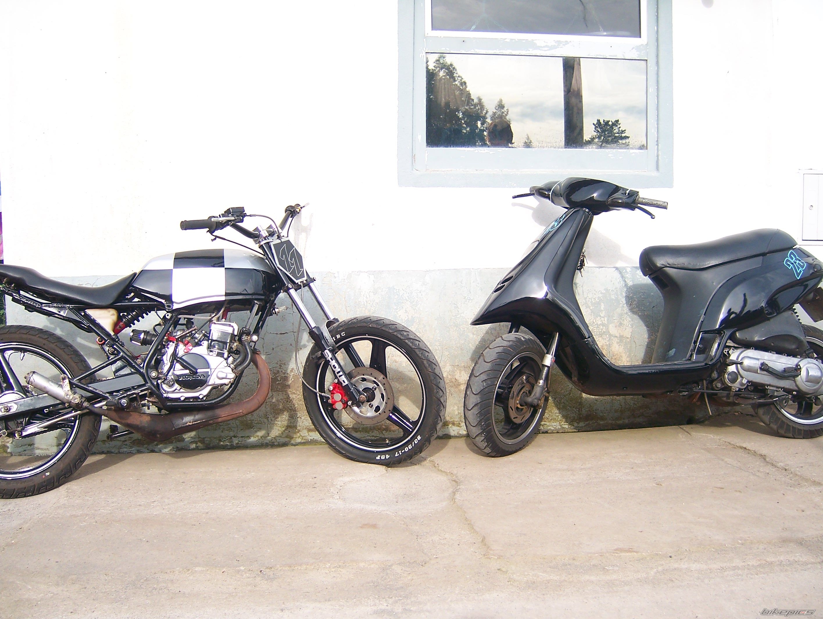 Bike Photo 1549826