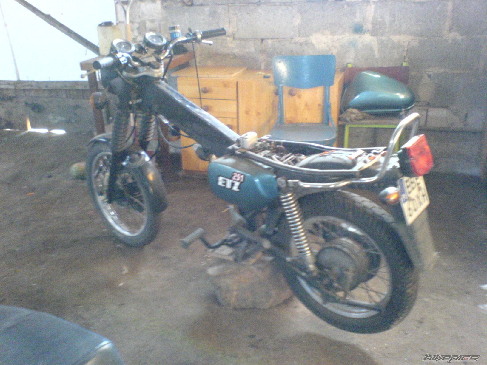 Photo 1549948